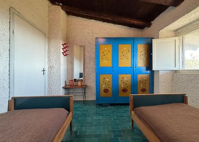 Hilltop Sardinian - 350m From A Wild Cove Vila *