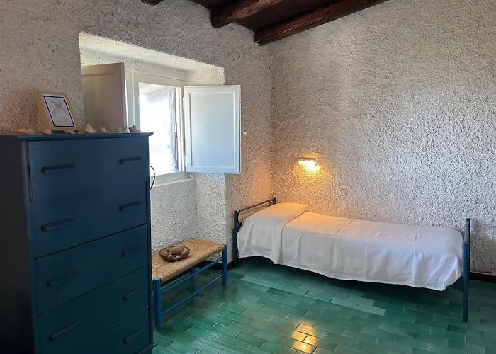 Hilltop Sardinian - 350m From A Wild Cove * Cala Sapone