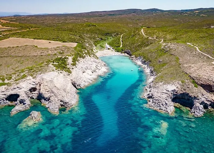 Hilltop Sardinian - 350m From A Wild Cove Vila
