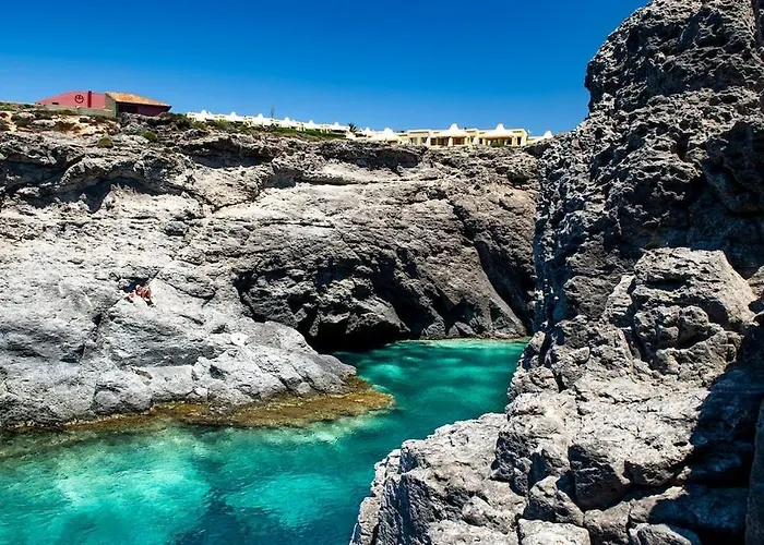 Villa Hilltop Sardinian - 350m From A Wild Cove Cala Sapone